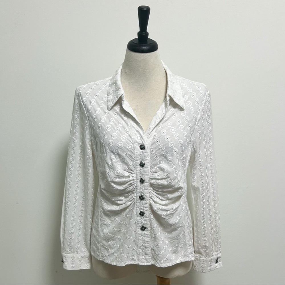 Patricia Wolfe White Embroidered Eyelet Button Up Collar Semi Sheer Ruching Top